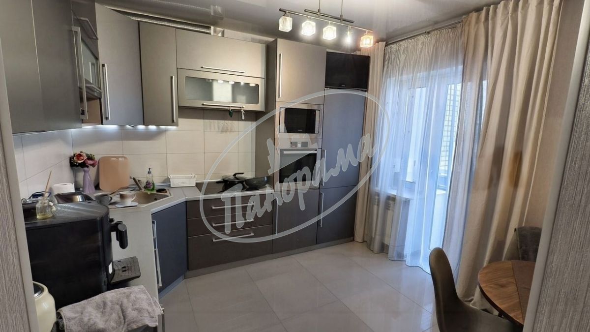 Продается квартира. Калуга, Солнечный б-р, 4 Продается квартира. Калуга, Солнечный б-р, 4