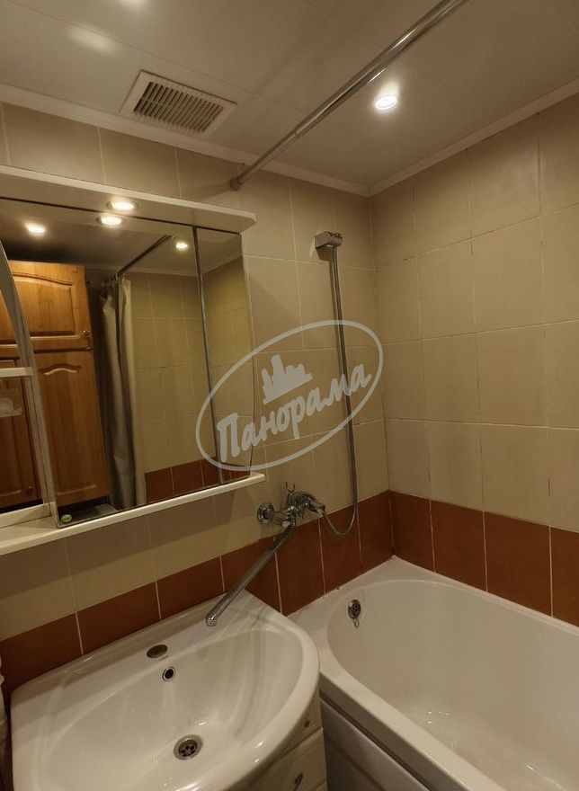 Продается квартира. Калуга, Труда ул, 28 Продается квартира. Калуга, Труда ул, 28