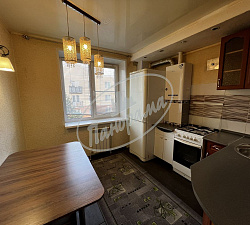 Продается квартира. Калуга, Георгия Амелина ул, 10 